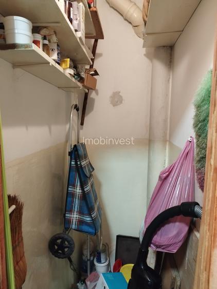 Vand ap. cu 3 cam.in zona 7 Noi.la 5 min.de UMF. - 2