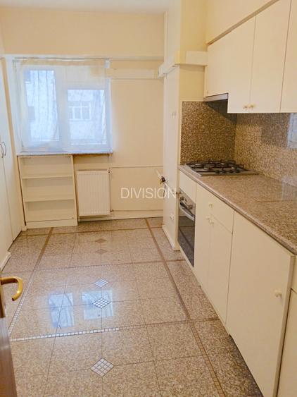 Apartament 3 camere de închiriat Ultracentral – Universitate - 3