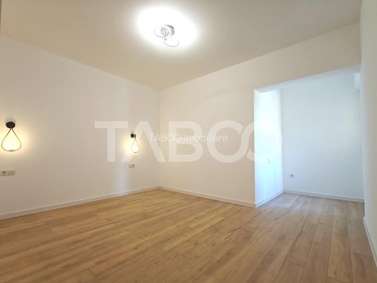 Apartament decomandat - la cheie - 2 camere balcon si loc de parcare - 2