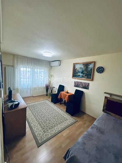 VÂND garsonieră decomandată – etaj 3 – zona Calea Dumbrăvii - 2