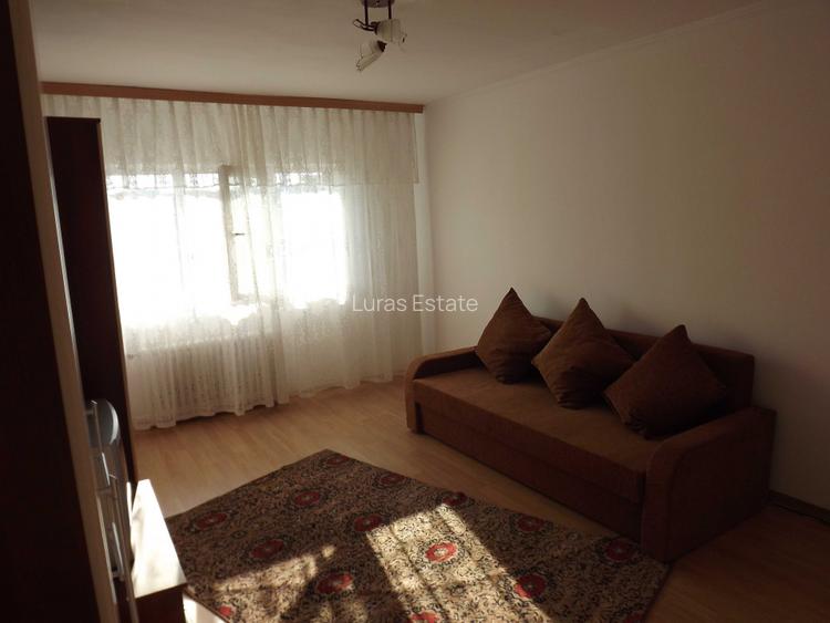 De vanzare – Apartament 2 camere, zona Dacia - 2