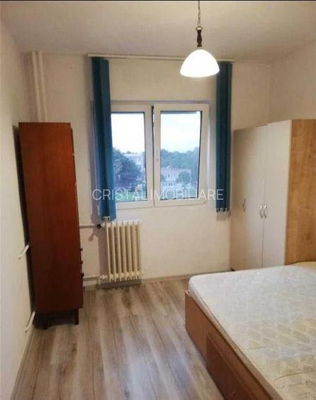 Apartament 3 camere de închiriat Apărătorii Patriei - 2