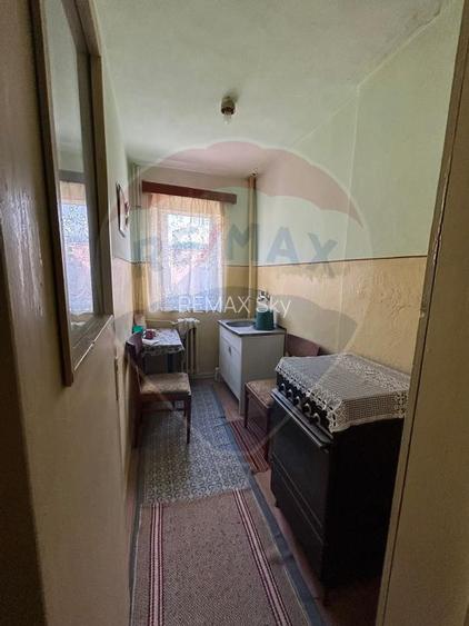 Apartament cu 2 camere de vânzare în Cugir COMISION 0% - 4