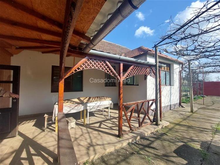 Casa cu teren de 3.500 mp in Santana! Ideal pentru proiect rezidential! - 2