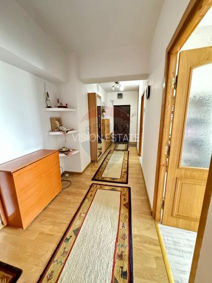 Apartament cu 4 camere de vânzare în zona Ultracentral - 7