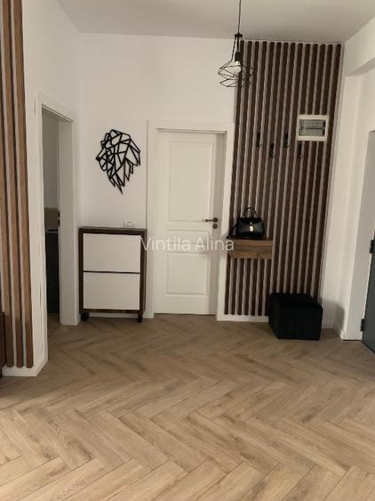 De vanzare apartament 3 camere + boxa + loc parcare - 2