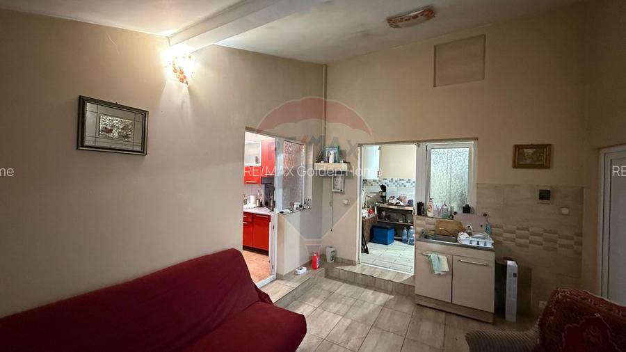 Casă / Vilă cu 5 camere - 9