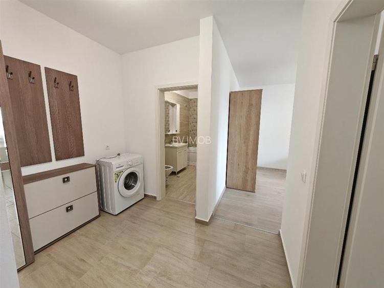 Inchiriem Garsoniera, Moderna, Decomandata, Sanpetru - 11