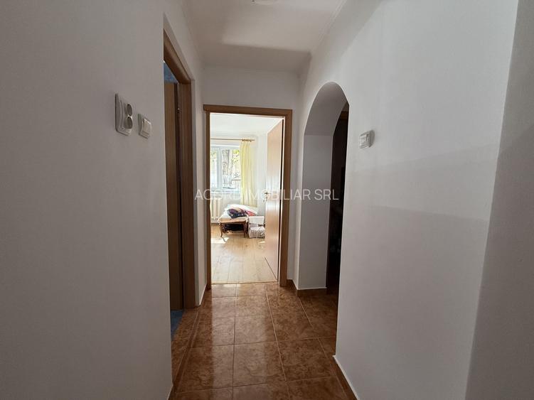 Ultracentral liceul Pedagogic-  apartament 4 camere decomandat - 20