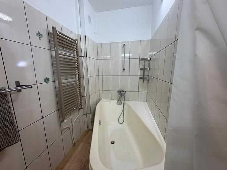 Casa 4 camere | Domenii | Individuala | Centrala | Ac | curte 70mp