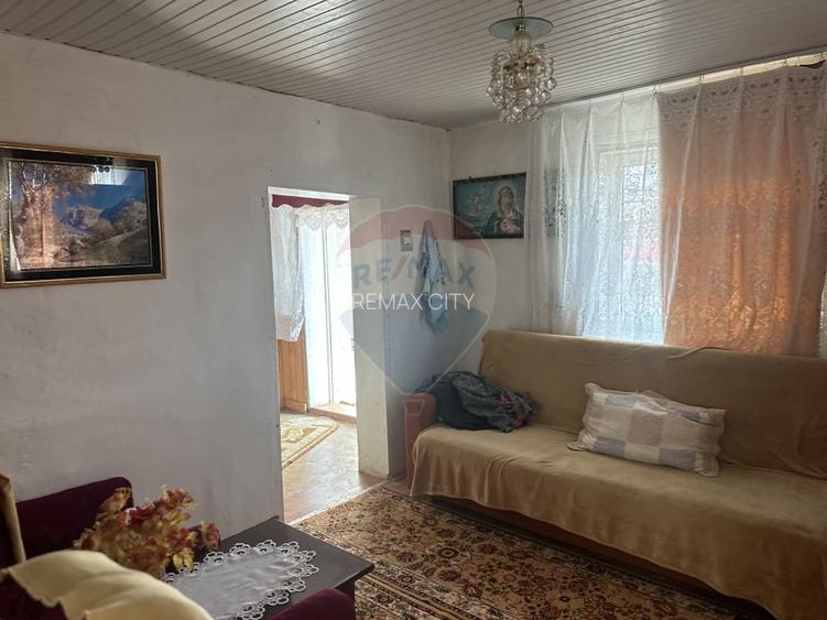 Casă / Vilă cu 3 camere de vânzare - 8