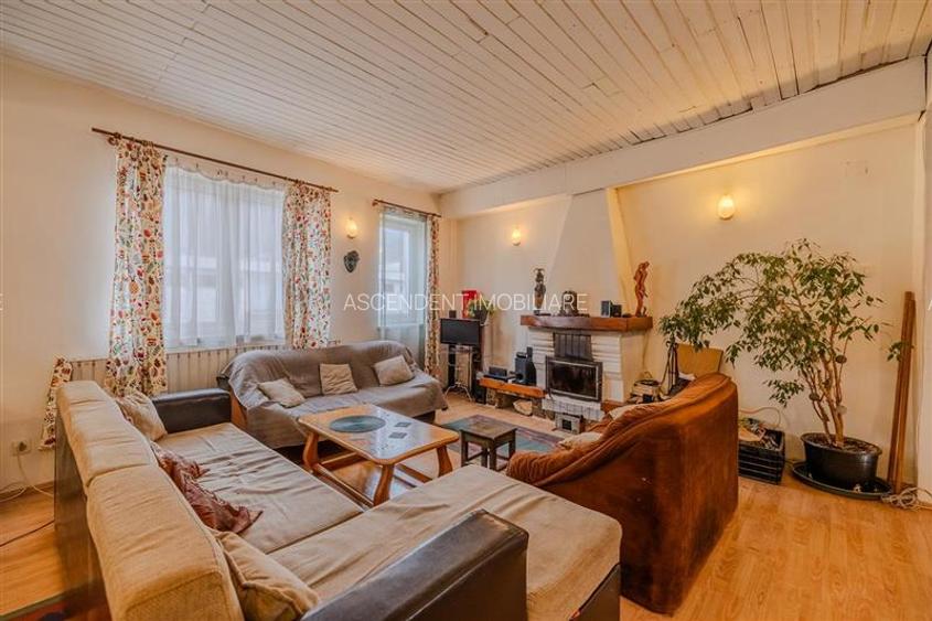 Locuinta cu caracter,doua niveluri,4 camere,terasa,garaj,curte,Centru Istoric Br - 30