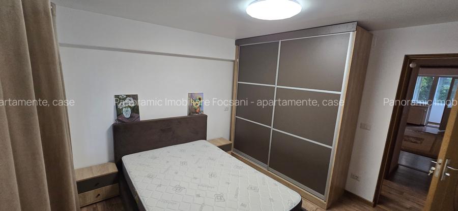 Apartament 3 camere de vanzare, la cheie, etajul 1, boxa si garaj Focsani - 6