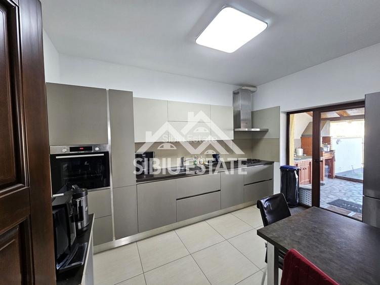 Casa generoasa 5 dormitoare, pivnita, mansarda hobby - 3