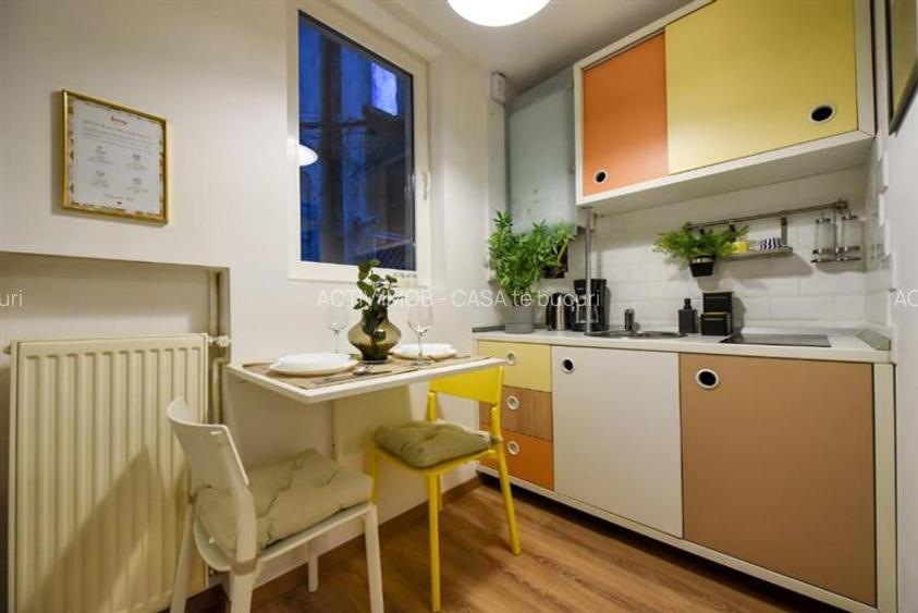 Ultracentral! Garsoniera Deosebita cu Centrala Proprie, Foarte Spatioasa - 12