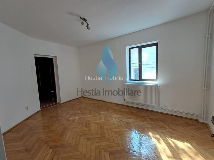 Vila individuala,P+E, zona Motel-Bucium. - 3