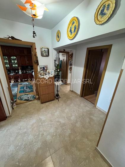 Apartament 4 camere decomandat CET - 14