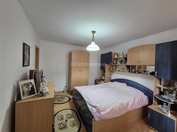 Casa 4 camere + spatiu comercial 55 mp, zona centrala - 3