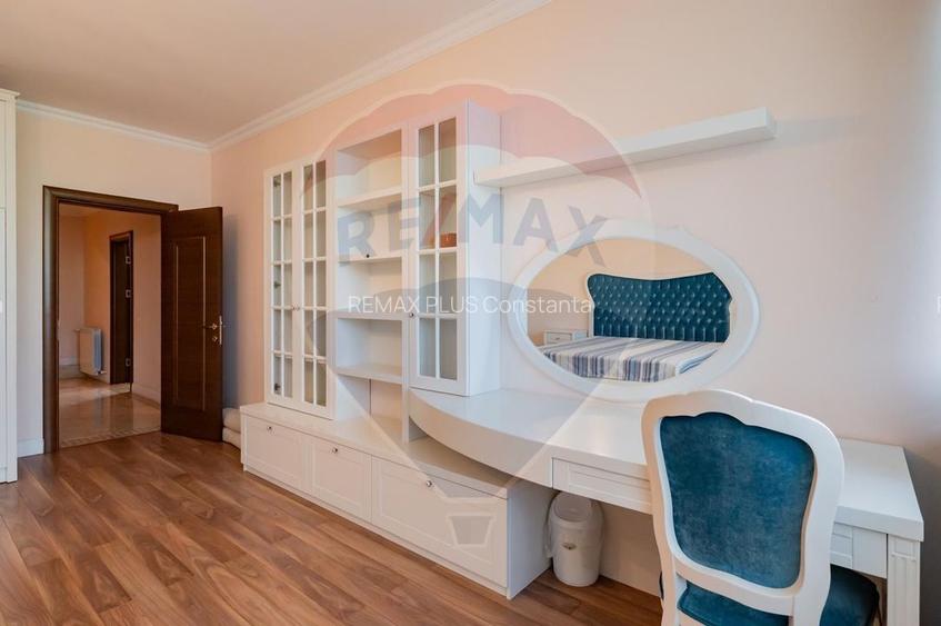 Penthouse de vanzare in Mamaia vedere frontala lac si marea Neagra - 39