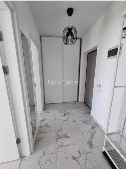 Inchirez garsoniera moderna cu parcare privata - 4