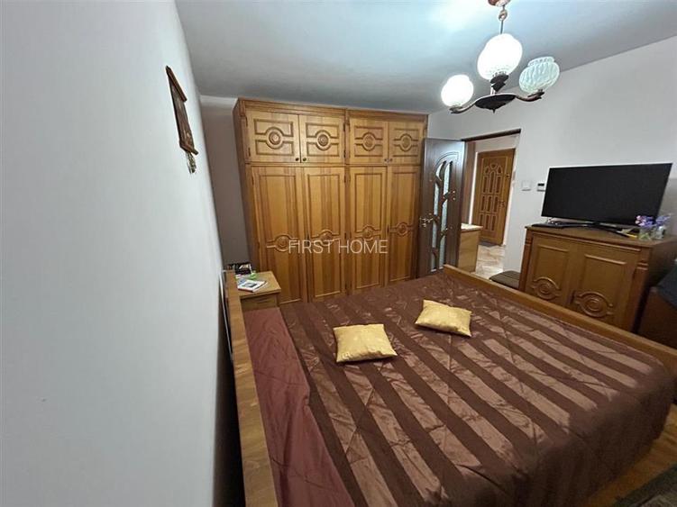 Apartament cu 2 camere de vanzare, 57mp, zona centrala, Piata Moldovei, Directia - 6