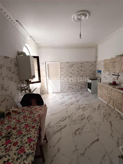 Casa caramida, 3 camere, teren 357 mp, deschidere 14 m, Centru Istoric - 3