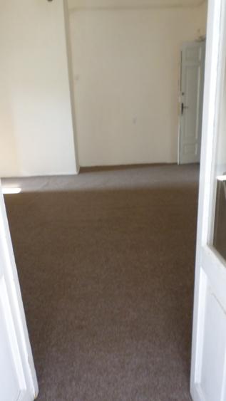 Victoriei, apartament in vila semidecomandat