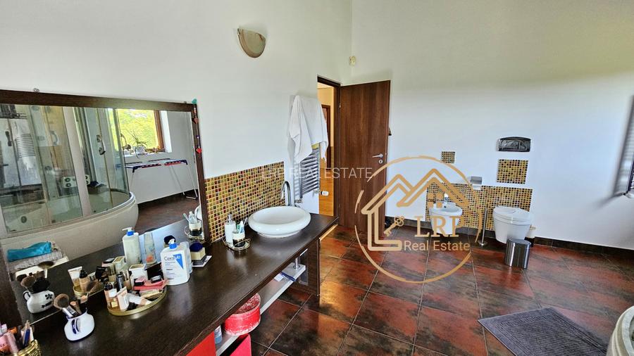 Ciolpani/Izvorani/Padurea Snagov-Vila 5 camere,P+1, 268mp utili, teren 1067mp - 29