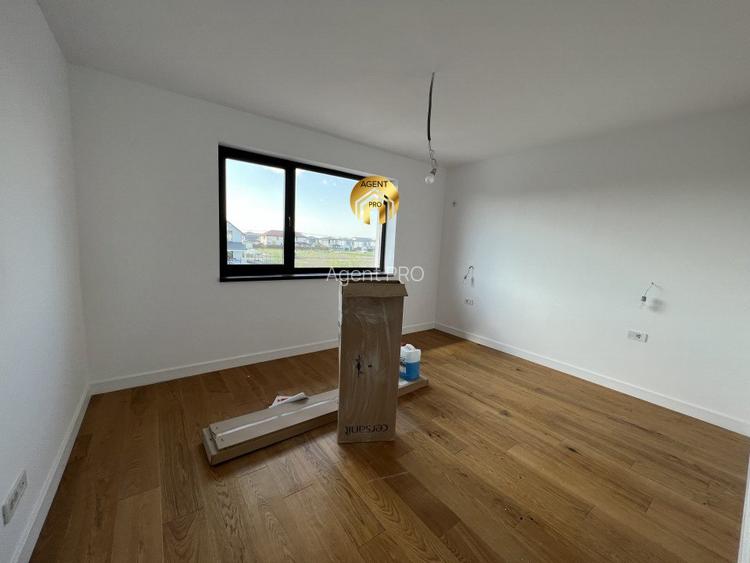 Vila Individuala 5 camere Cu Magazie și Pivnita - 530mp Teren! - 20