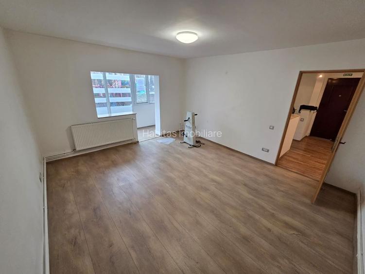 Apartament 3 camere decomandat, boxă, zona Rousseau, Grigorescu - 2
