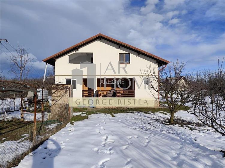 Casa + anexe 2756 mp teren Baicoi zona Tufeni - 5