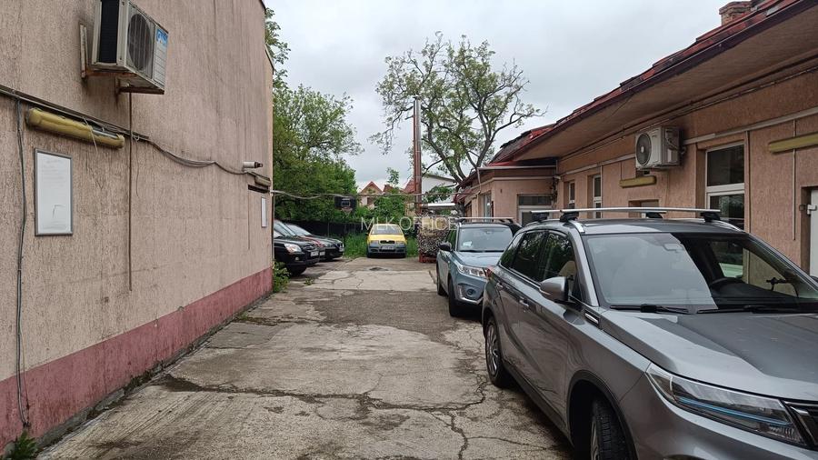 Spatiu de birou la casa cu parcari - 8