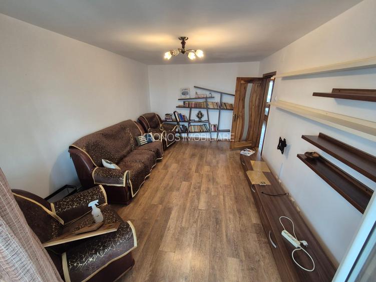 OCAZIE, GARA 3 CAMERE DECOMANDAT, 70 MP. 2 BAI, 2 BALCOANE,MOBILAT, CENTRALA GAZ - 15