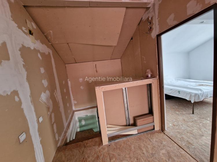 CASA 3 Camere+ TEREN 1338 MP Crevedia / Cocani / Toate utilitatile / Comision 0% - 4