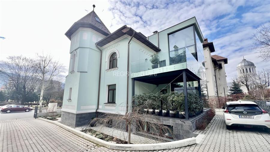 Cladire ultracentrala pretabila centru medical I birouri – Brasov | Lift | Parca - 24