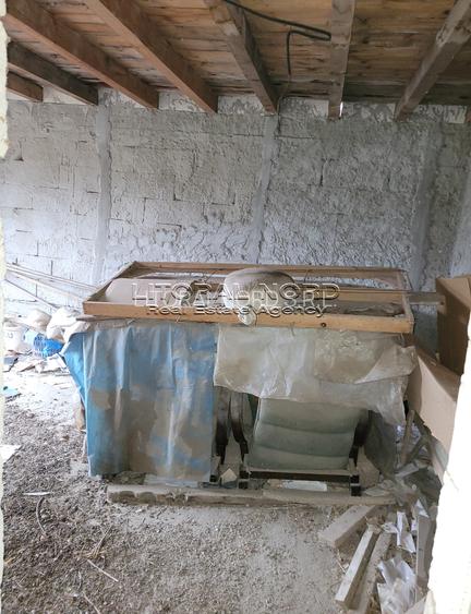 Exclusivitate - Valu lui Traian, imobil P+M, teren 549 mp, front stradal 21,95 m - 7