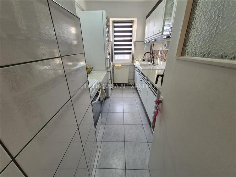 Apartament 3 camere de vanzare Alexandru cel Bun - 8