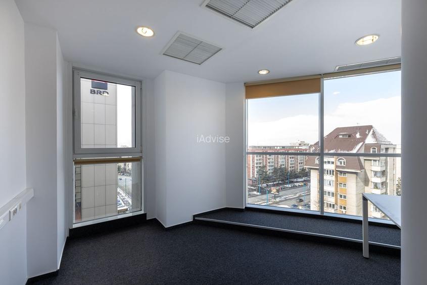 Spatiu de biouri in cladire reprezentativa, parcare generoasa - 11