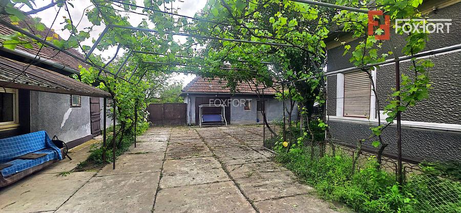 Casa individuala cu 5 camere de vanzare in localitatea Ineu - 3