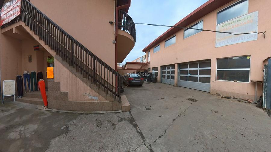 Casă spațioasă cu 6 camere si 2 garaje de 194 mp, în Tractorul, Brașov - 2