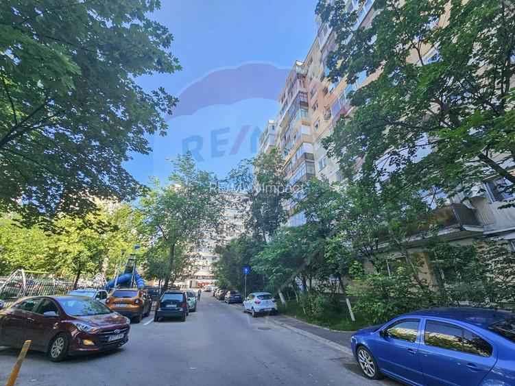 Apartament de vanzare 3 camere Drumul Taberei, Metroul Ialomitei - 16
