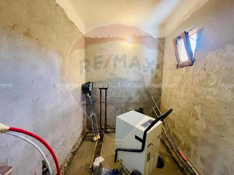 Casă / Vilă cu 6 camere de închiriat în zona Calea Dumbravii - 8