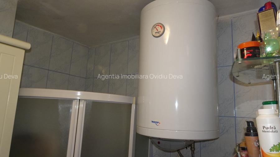 Vand apartament 2 camere decomandat in Deva, zona Micro 15, etaj 6, - 10