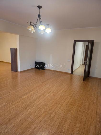 Polona, b dul Dacia - 15