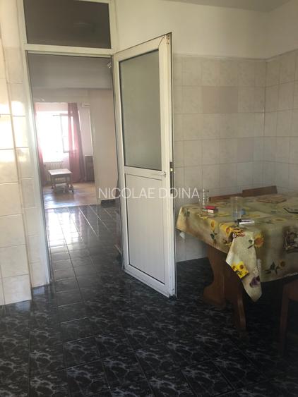 De inchiriat 4 camere decomandat Blv Mircea Voda - 12