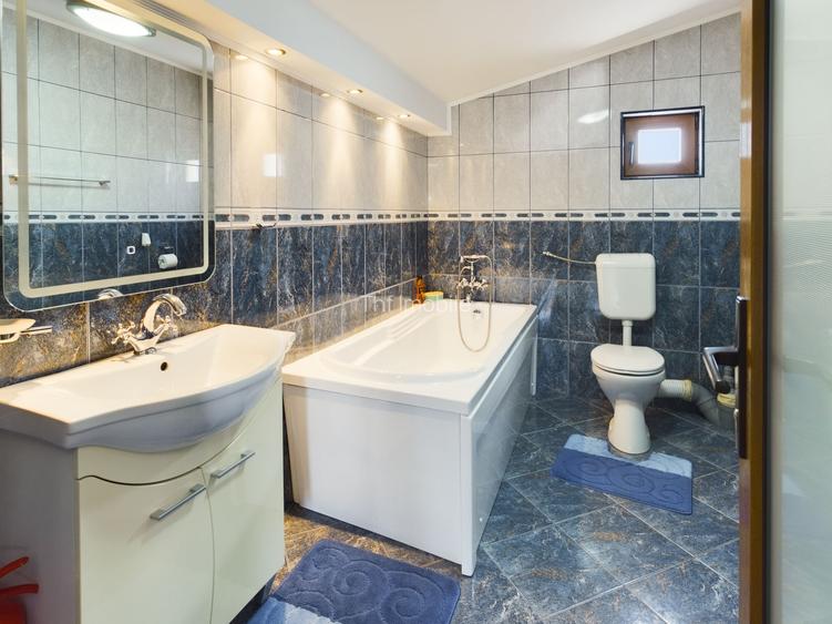casă calitativă, 300 mp, renovată, Sector 3 - 10