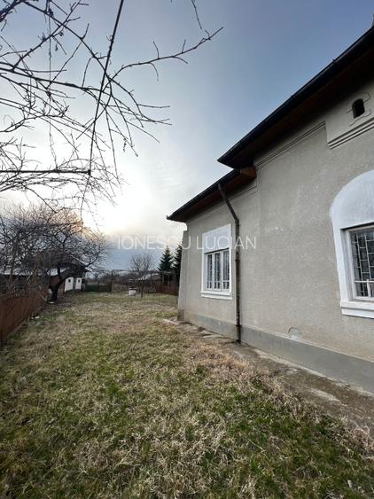 VANZARE CASA + CURTE MARE - 2