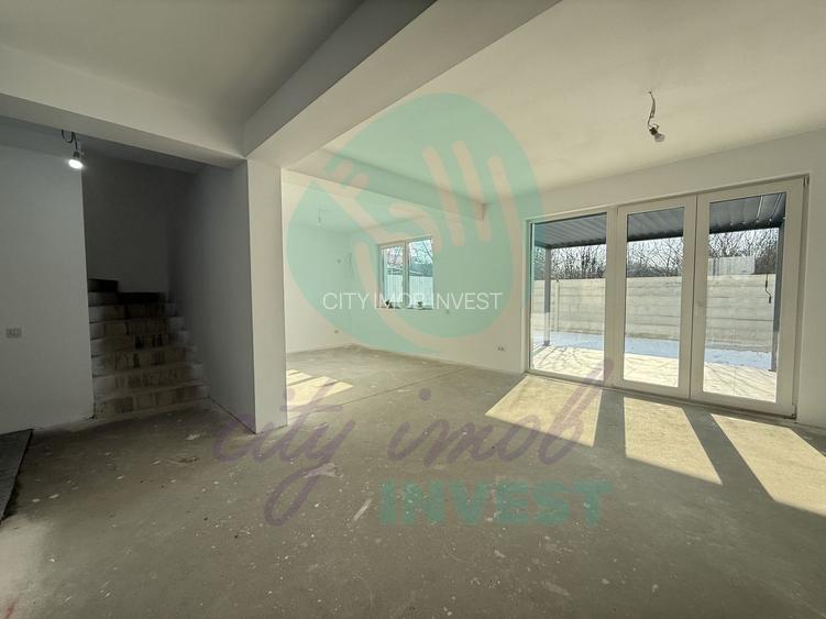 Casa eficient compartimentata la 3 minute de autostrada Bucuresti - Ploiesti - 8