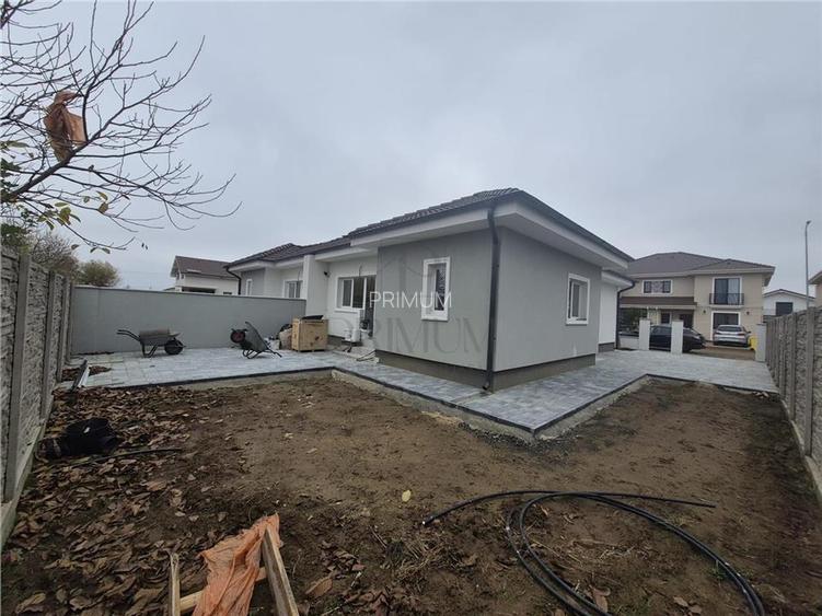 Duplex personalizare interioara - 4 camere - toate utilitatile - 4