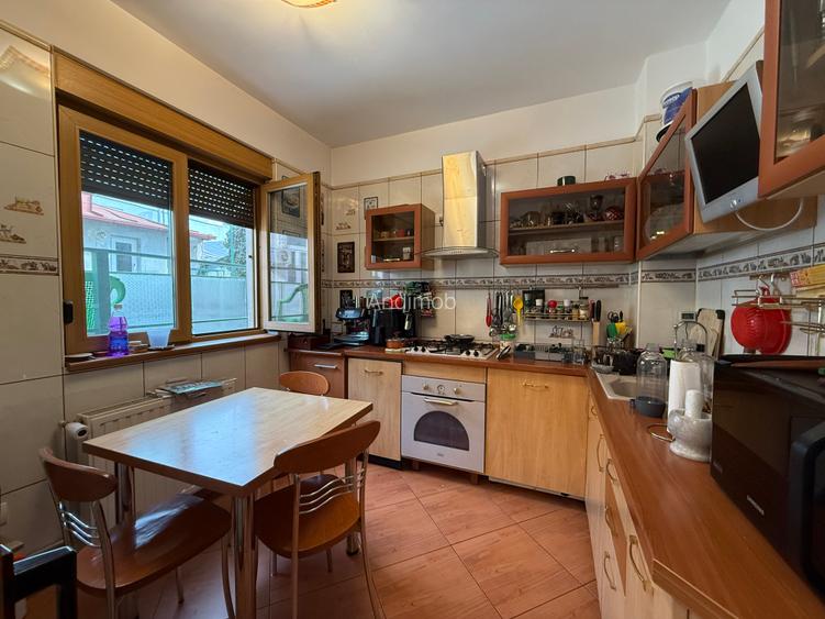 Vanzare 2 apartamente cu curte si terasa - 5